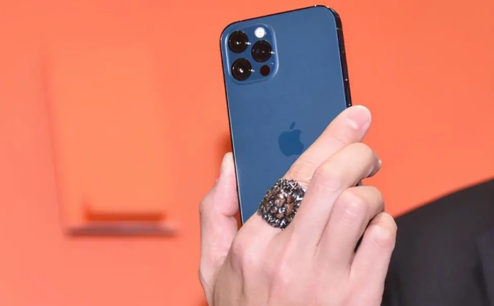 通海口镇苹果手机维修分享iPhone12系列重启方法教程 