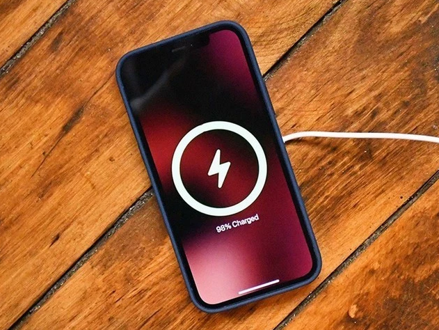 通海口镇苹果手机维修分享iPhone 12可以随便充电吗 